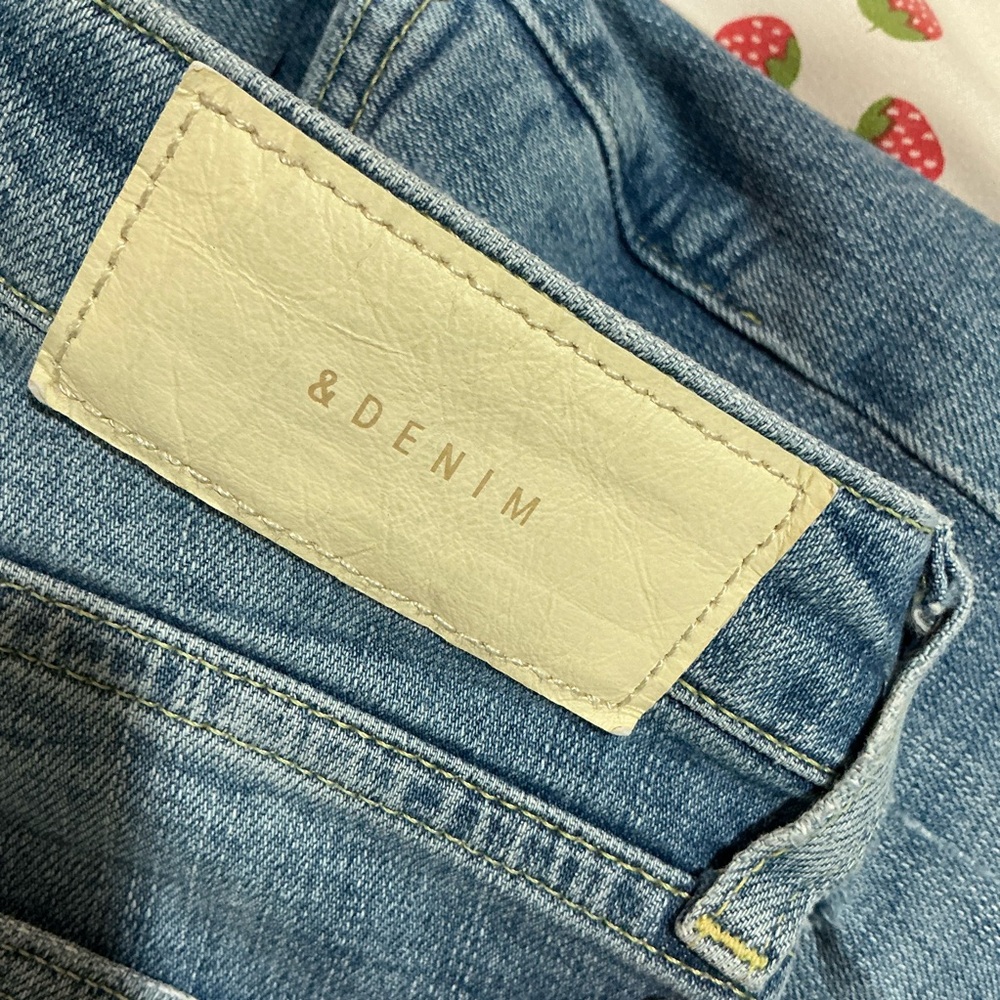 🤎 & Denim Girlfriend Fit Ankle Raw Hem Blue Distressed Denim Jeans - Size 0 / 25 - Picture 4 of 4